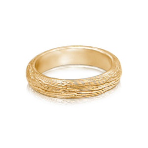 Bark textured ring in 14K yellow gold