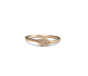 Eleanor ring in 14K yellow gold and white diamonds