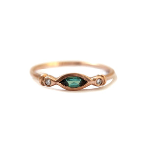 Soula Ring with Green Tourmaline and White Diamond