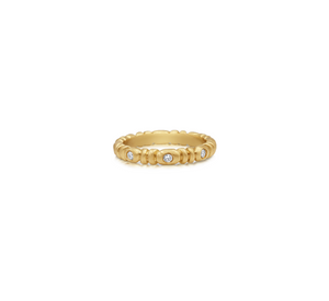 Mimi ring in 14K Yellow gold and white diamonds.