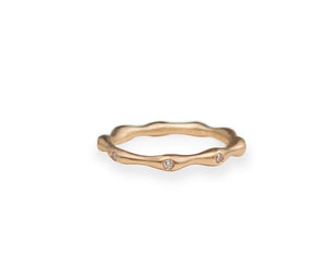 Seaweed Ring in 14k yellow gold with white diamonds